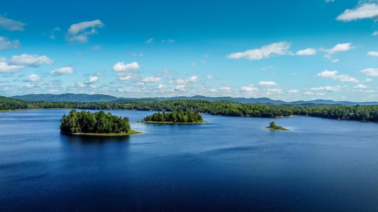 Yourtes Glamping Du Poisson Blanc Notre-Dame-du-Laus Экстерьер фото